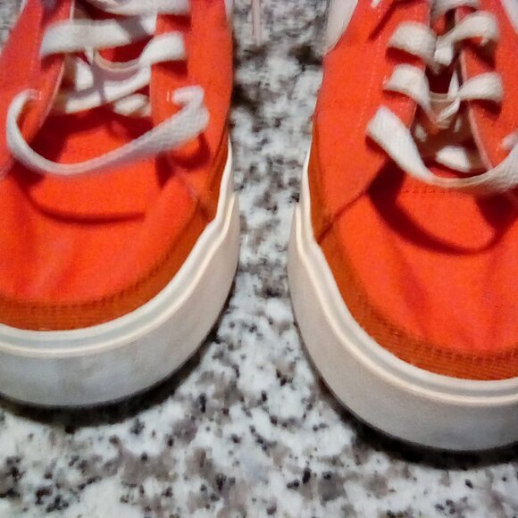 Nike Legacy Sneakers - Picture 2 of 8